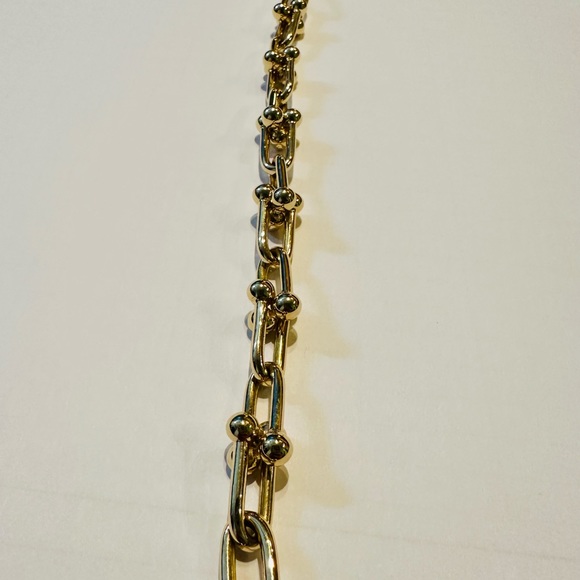 18k real gold chunky hardware bracelet. Size 8” weight is 17.65 grams SOLD - Picture 2 of 4